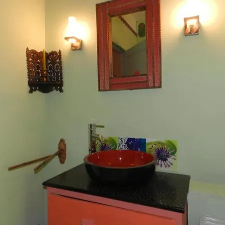Sleeps 5 Pool Wifi בית נופש Argilliers